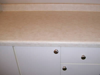 rolled_edge_backsplash